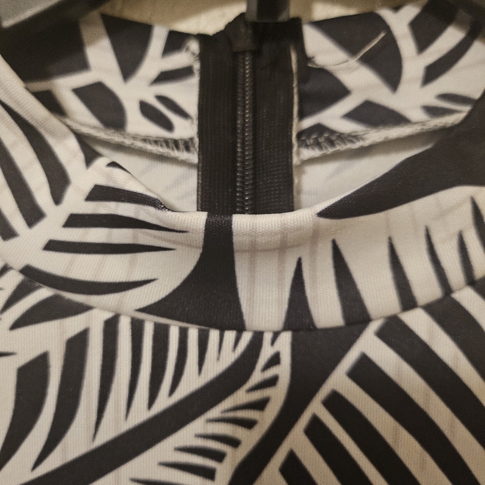 BOUTIQUE  JUMPSUIT BLACK/WHITE SIZE MEDIUM - Picture 3 of 5